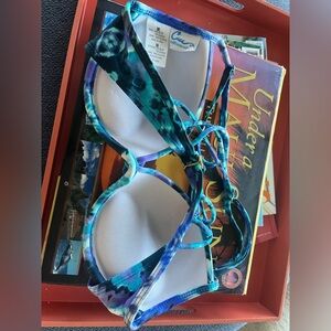 Women’s Bikini Top With Matching Bottoms (not In Photo)